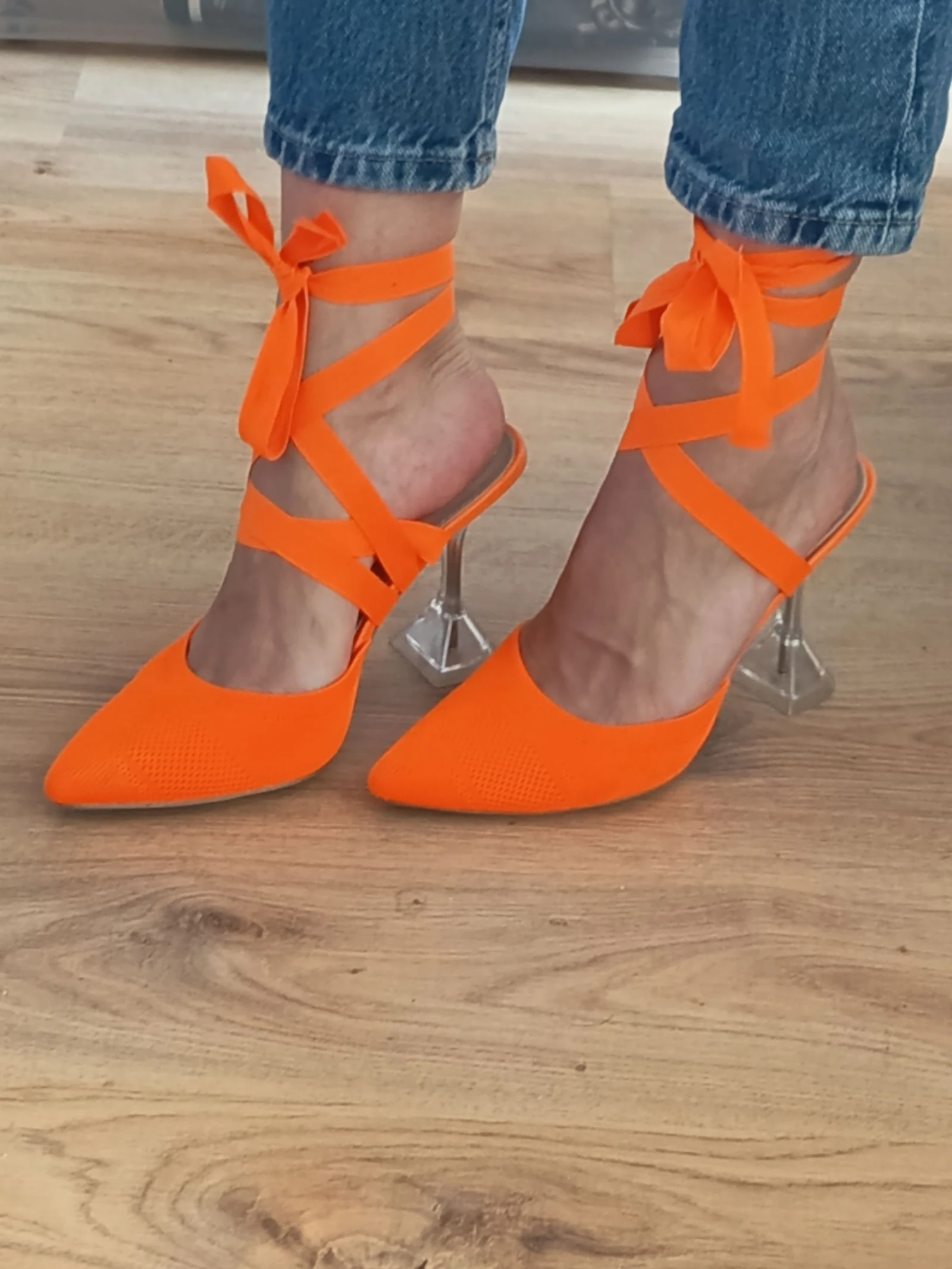 Zapatos de tacón naranja fluorescente – photo 3